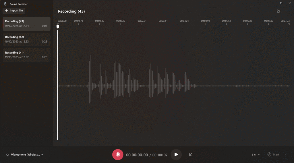 Recording-audio-with-Windows-Audio-Recorder-Waveform-Screenshot-1